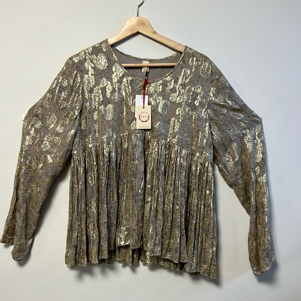 RAGA Blouse sz L NWT